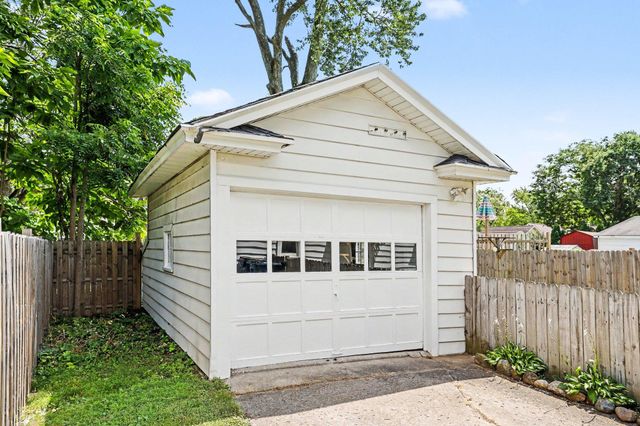 914 Dayton Avenue, Kalamazoo, MI 49048