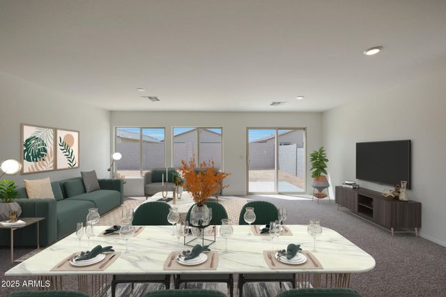 1343 W AZTEC Drive, Coolidge, AZ 85128