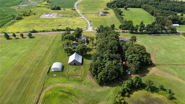 8894 SSR-Z Highway, Trimble, MO 64492
