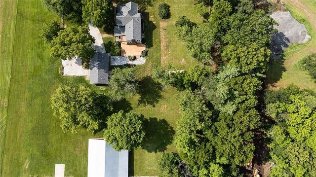 8894 SSR-Z Highway, Trimble, MO 64492