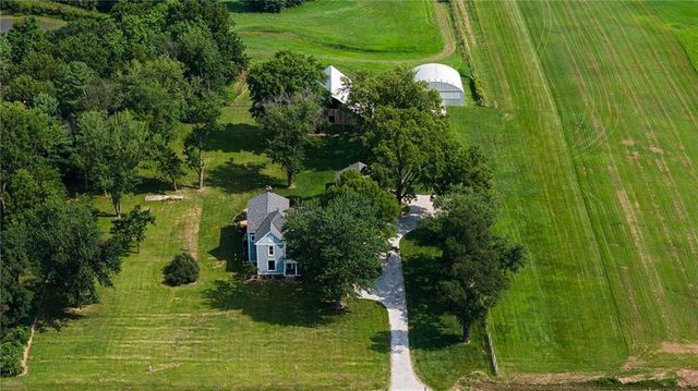 8894 SSR-Z Highway, Trimble, MO 64492