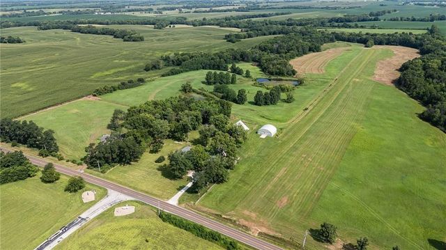 8894 SSR-Z Highway, Trimble, MO 64492