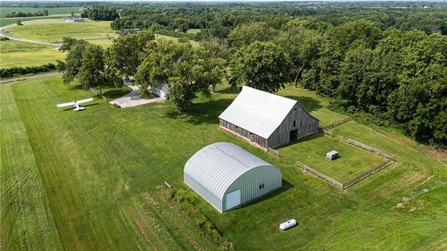 8894 SSR-Z Highway, Trimble, MO 64492
