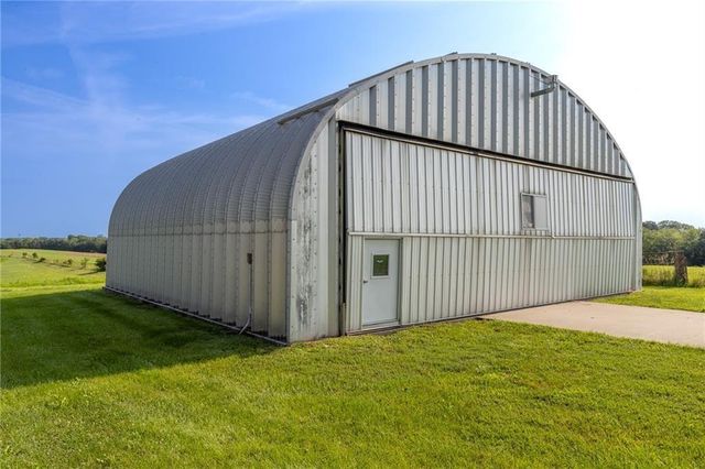 8894 SSR-Z Highway, Trimble, MO 64492