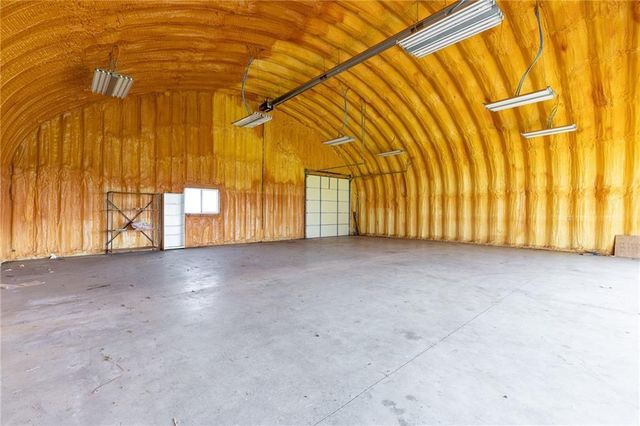 8894 SSR-Z Highway, Trimble, MO 64492