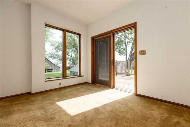 8894 SSR-Z Highway, Trimble, MO 64492