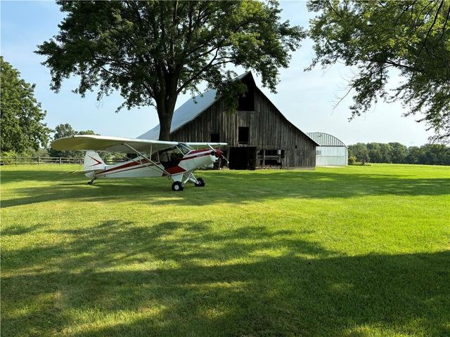 8894 SSR-Z Highway, Trimble, MO 64492