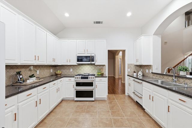 6613 Creek Bend, Rowlett, TX 75089