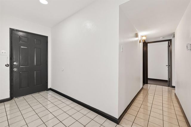 6711 Vanlynn Lane, Houston, TX 77084