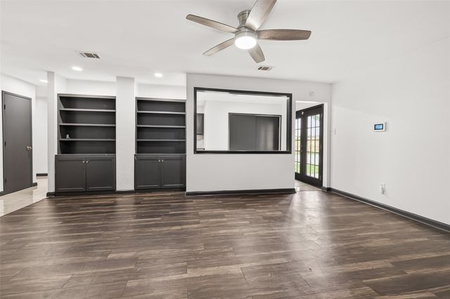 6711 Vanlynn Lane, Houston, TX 77084