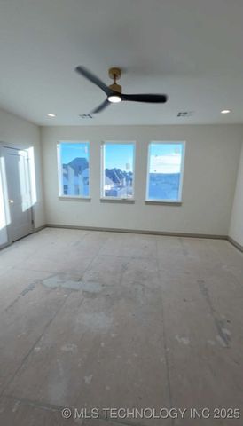 16607 E 41st Place S, Tulsa, OK 74134