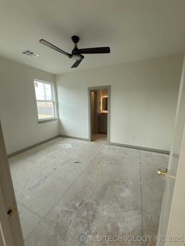 16607 E 41st Place S, Tulsa, OK 74134