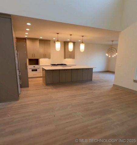 16607 E 41st Place S, Tulsa, OK 74134