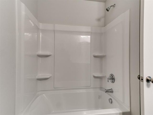 4832 Firewood Circle, Guthrie, OK 73044