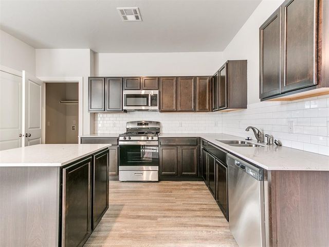 4832 Firewood Circle, Guthrie, OK 73044