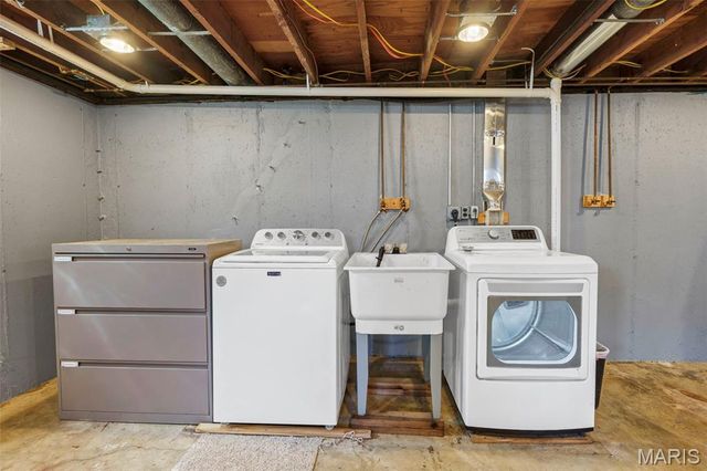 1533 Sherman Drive, St Charles, MO 63303