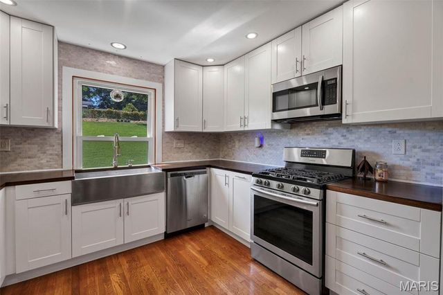 1533 Sherman Drive, St Charles, MO 63303