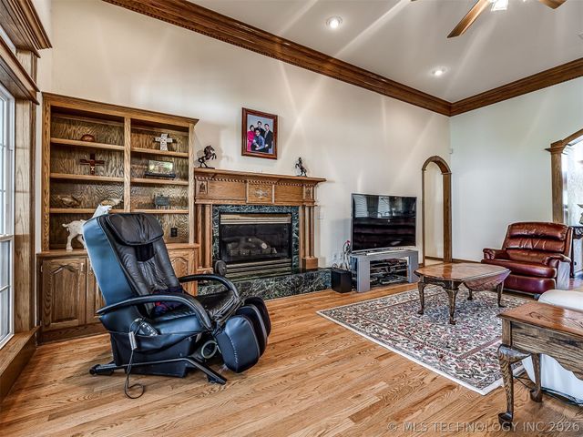 11 Longacre Drive, Ramona, OK 74061