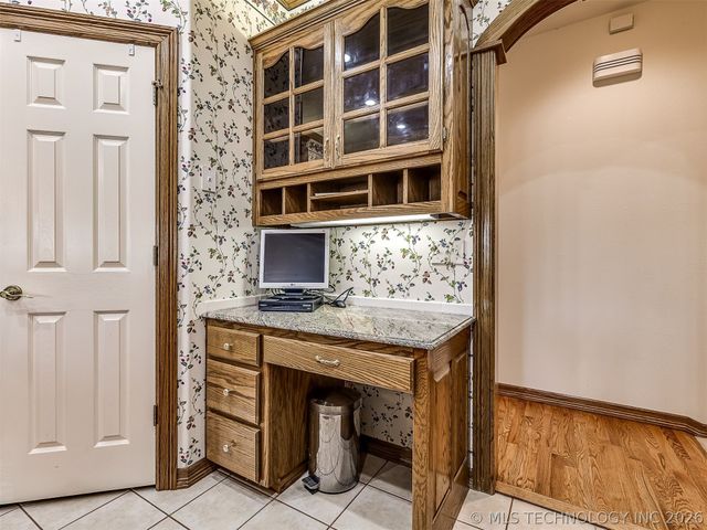 11 Longacre Drive, Ramona, OK 74061