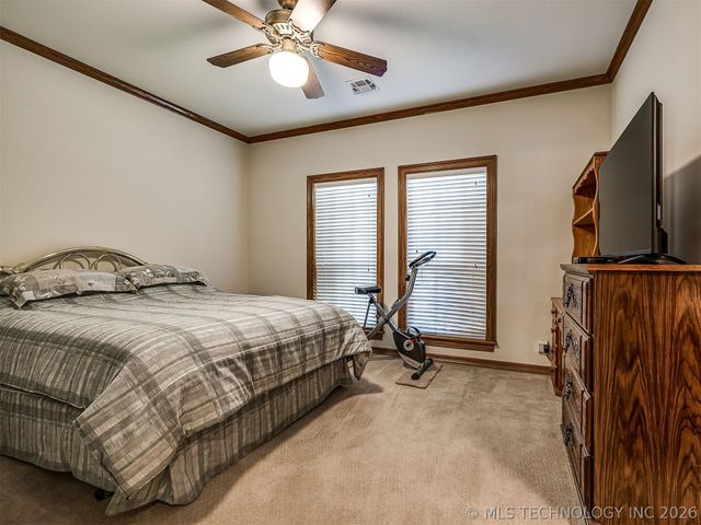 11 Longacre Drive, Ramona, OK 74061