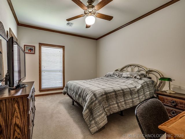 11 Longacre Drive, Ramona, OK 74061