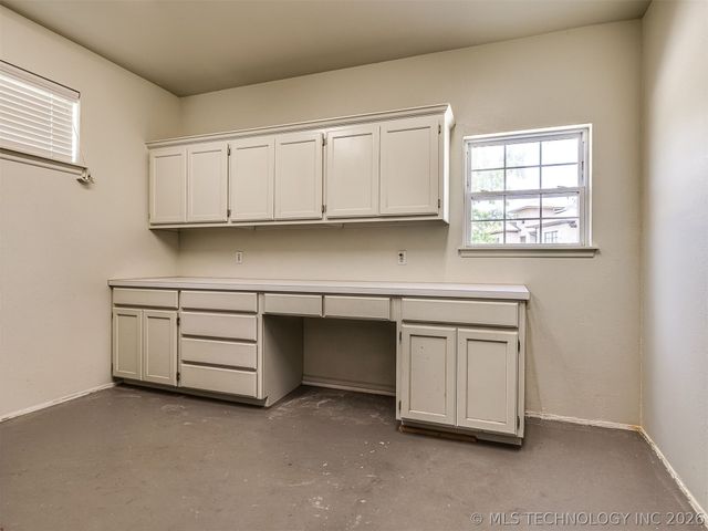 11 Longacre Drive, Ramona, OK 74061