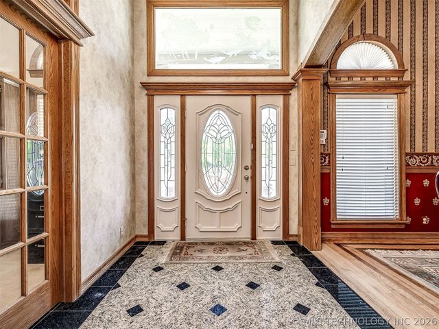 11 Longacre Drive, Ramona, OK 74061