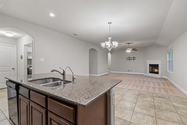 3733 Cecelia Lane, Forest Hill, TX 76140