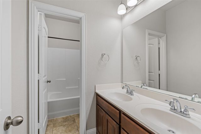 3733 Cecelia Lane, Forest Hill, TX 76140