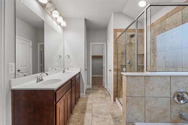 3733 Cecelia Lane, Forest Hill, TX 76140