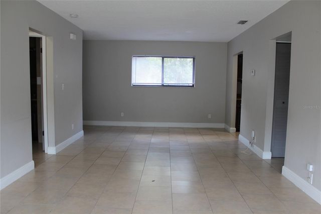 7504 TIMBERSTONE DRIVE 13G, Tampa, FL 33615