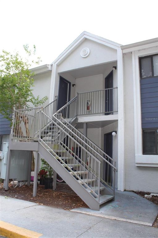 7504 TIMBERSTONE DRIVE 13G, Tampa, FL 33615