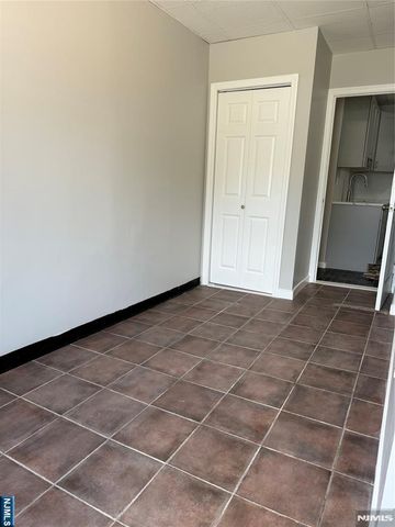 75 Lodi Street, Hackensack, NJ 07601