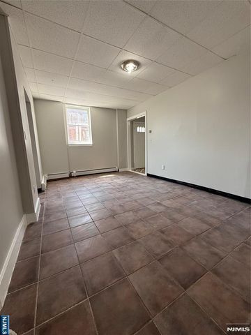 75 Lodi Street, Hackensack, NJ 07601