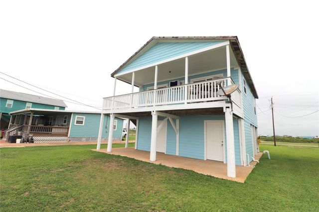 1771 Private Road 675, Sargent, TX 77414