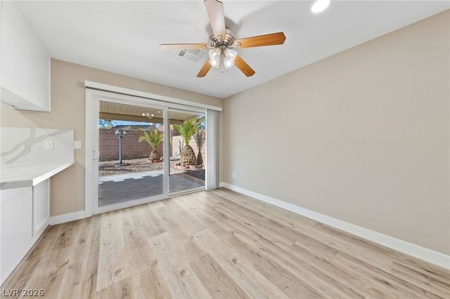 7627 Kalmalii Avenue, Las Vegas, NV 89147