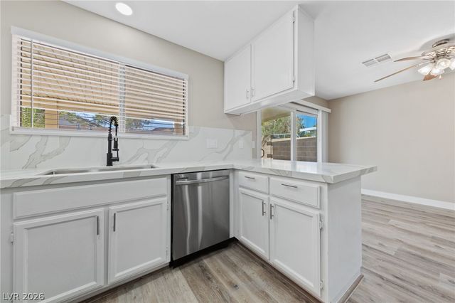 7627 Kalmalii Avenue, Las Vegas, NV 89147