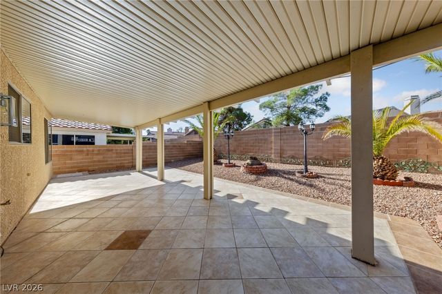 7627 Kalmalii Avenue, Las Vegas, NV 89147