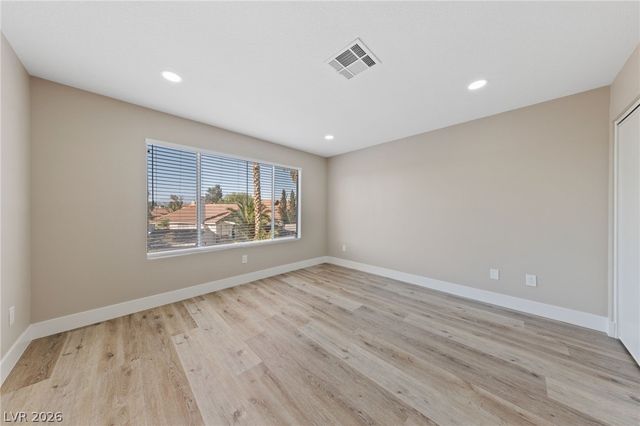 7627 Kalmalii Avenue, Las Vegas, NV 89147