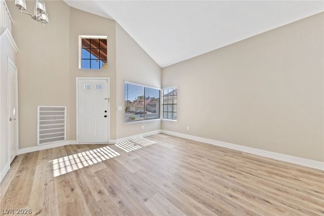 7627 Kalmalii Avenue, Las Vegas, NV 89147