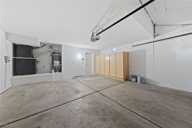 7627 Kalmalii Avenue, Las Vegas, NV 89147