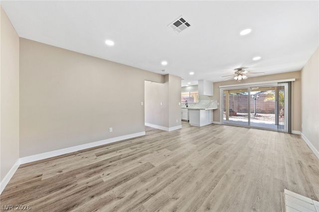 7627 Kalmalii Avenue, Las Vegas, NV 89147