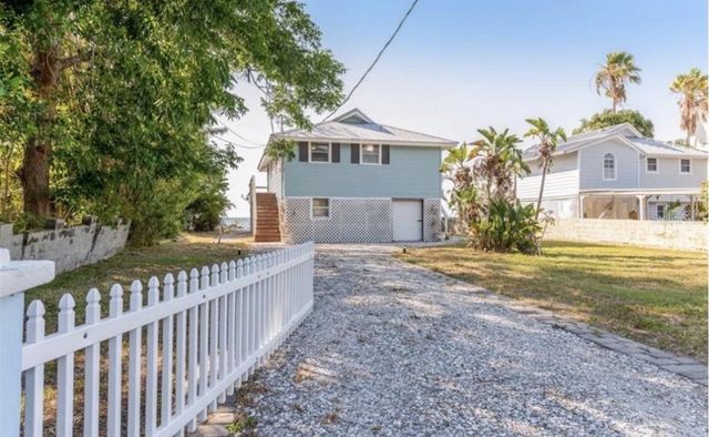 3528 W SHELL POINT ROAD, Ruskin, FL 33570