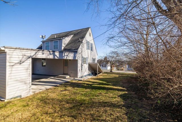 112 JACKSON CIR, Radford, VA 24141