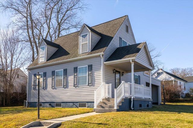 112 JACKSON CIR, Radford, VA 24141