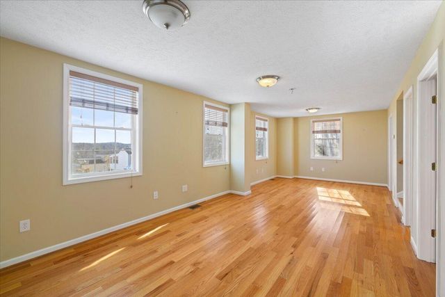 112 JACKSON CIR, Radford, VA 24141