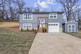 902 Forest Avenue, Valley Park, MO 63088