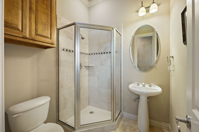 1131 Fountain Creek Boulevard, Pottsboro, TX 75076