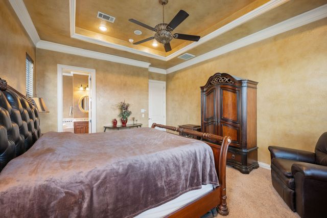 1131 Fountain Creek Boulevard, Pottsboro, TX 75076