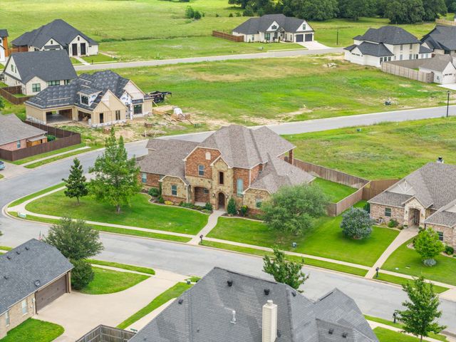 1131 Fountain Creek Boulevard, Pottsboro, TX 75076